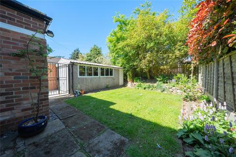 8 Barthorpe Crescent, Leeds, LS17 5PE
