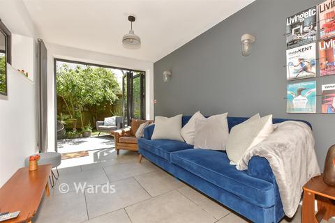 2 bedroom ground floor flat for sale, Gladstone Road, Whitstable, Kent