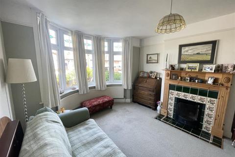 3 bedroom semi-detached house for sale, Heath Road, Salisbury SP2