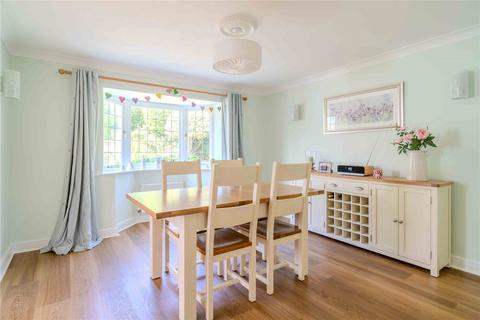 Hollyrose House, 3 The Clementines, Blockley, Moreton-in-marsh, GL56 9ER