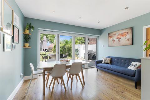 4 bedroom semi-detached house for sale, Manor Green Road, Epsom