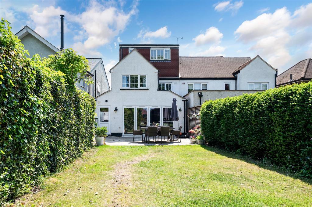 MANOR GREEN ROAD (3).jpg