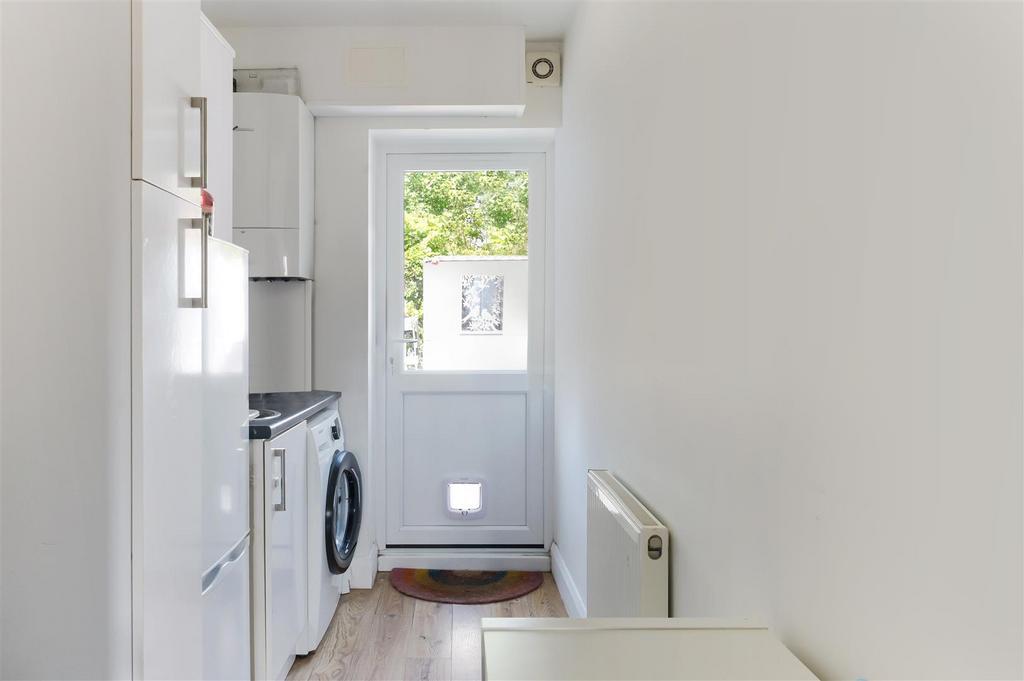 MANOR GREEN ROAD (16).jpg