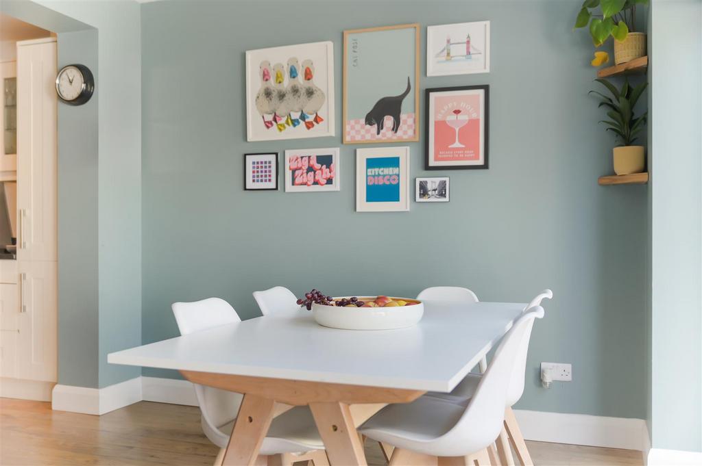 MANOR GREEN ROAD (21).jpg