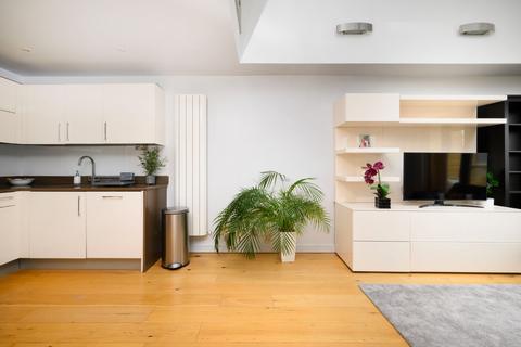 2 bedroom apartment for sale, Sunflower Court, London NW2
