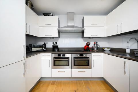 2 bedroom apartment for sale, Sunflower Court, London NW2