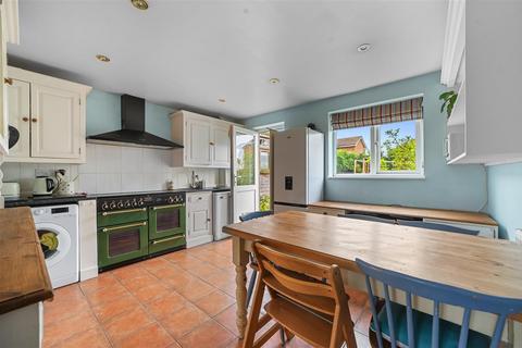 2 bedroom end of terrace house for sale, Barker Close, Lawford, Manningtree