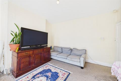 205 Crescent Road, Middlesbrough, TS1 4QX