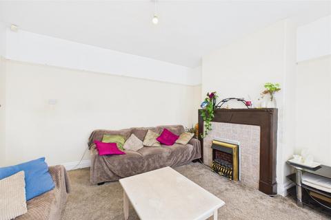 205 Crescent Road, Middlesbrough, TS1 4QX