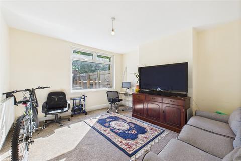 205 Crescent Road, Middlesbrough, TS1 4QX
