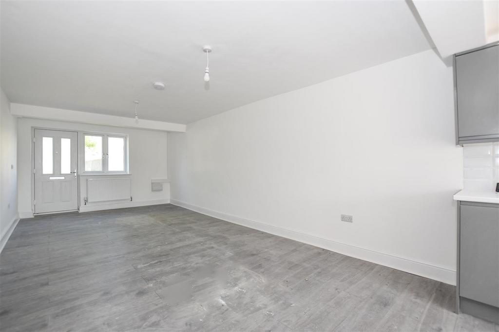 Living Room.jpg