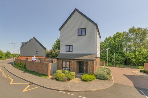 Warwick Way, Kings Hill, ME19 4UP