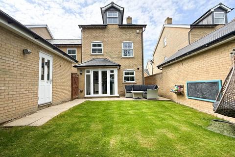 19 River View, Stapleford, Cambridge, CB22 5FW