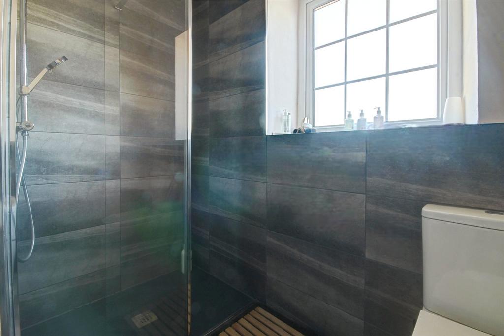 Bathroom/Shower