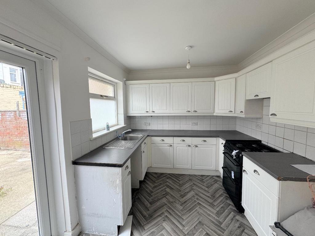 Dining kitchen