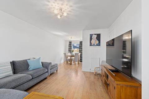 80 Blackchapel Close, Edinburgh, EH15 3SL