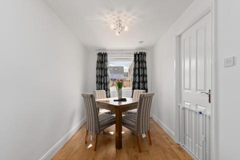 80 Blackchapel Close, Edinburgh, EH15 3SL