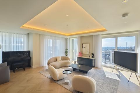 3 bedroom flat for sale, Parkside Apartments, London W12