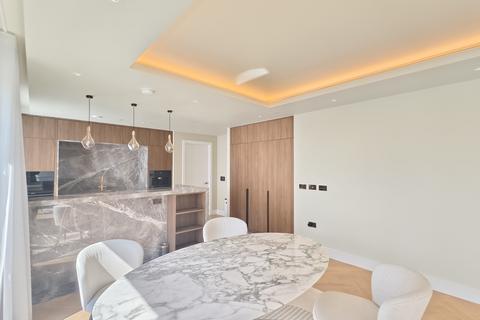 3 bedroom flat for sale, Parkside Apartments, London W12