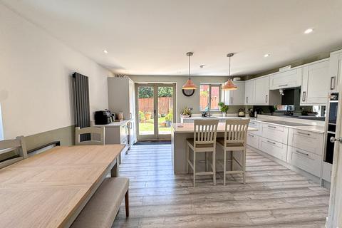 3 bedroom semi-detached house for sale, Campbell Road, off Venns Lane, Hereford, HR1
