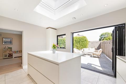 4 bedroom end of terrace house for sale, Stonefield Way, Charlton, London, SE7