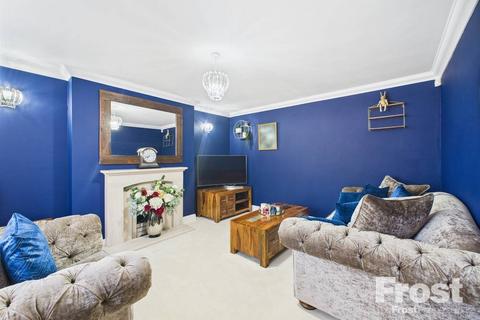 undefined, Queens Way, Feltham, Middlesex, TW13