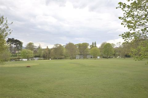 undefined, Albemarle Gate, Gloucestershire GL50