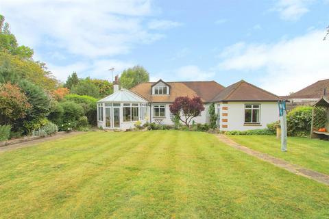 9 Cheviot Close, Sutton, SM2 5SB