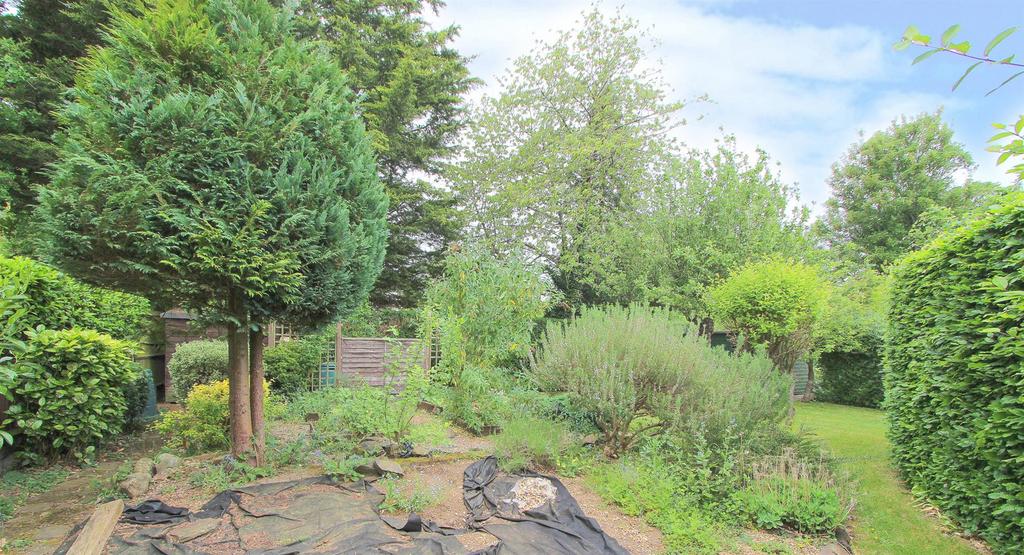 Garden-e.jpg