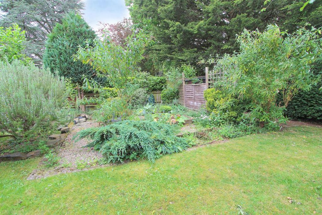 Garden-d.jpg
