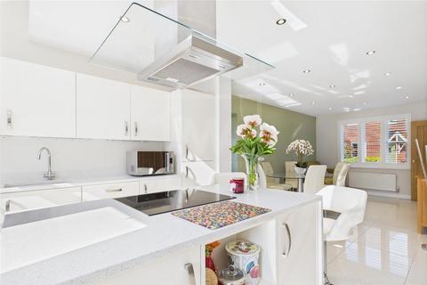 4 bedroom detached house for sale, Pegasus Drive, Westbrook