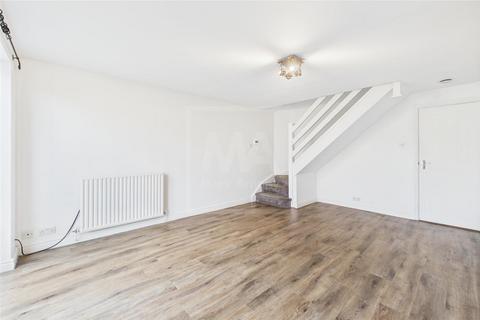 2 bedroom mews to rent, Birchdale Road, Appleton, Warrington
