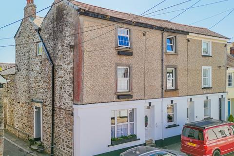 4 bedroom townhouse for sale, North Street, Lostwithiel, PL22