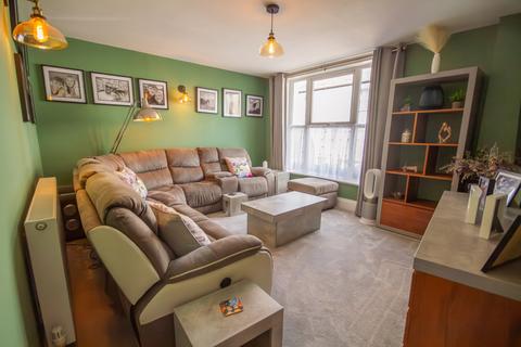 4 bedroom townhouse for sale, North Street, Lostwithiel, PL22