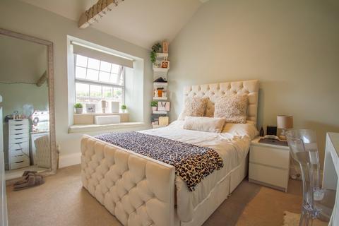 4 bedroom townhouse for sale, North Street, Lostwithiel, PL22