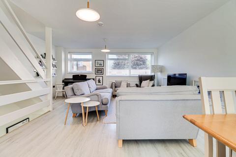 4 bedroom terraced house for sale, Carlton Road, Harpenden, Hertfordshire, AL5