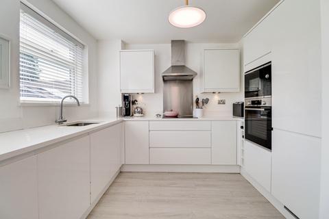 4 bedroom terraced house for sale, Carlton Road, Harpenden, Hertfordshire, AL5