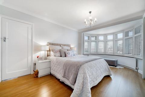 119 Vincent Gardens, London, NW2 7RH