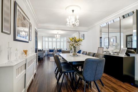 119 Vincent Gardens, London, NW2 7RH