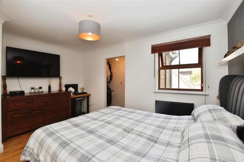 3 Cardinal Walk, Hessle, HU13 9QG