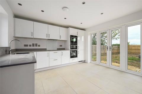 3 bedroom semi-detached house for sale, Kingfisher Walk, Coldharbour Road