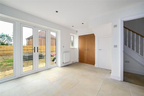 3 bedroom semi-detached house for sale, Kingfisher Walk, Coldharbour Road