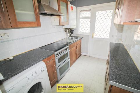 3 bedroom semi-detached house to rent, Runley Road Luton LU1 1TZ