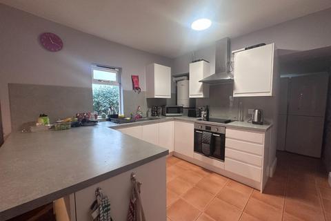 5 bedroom house to rent, Belgrave Road, Plymouth PL4