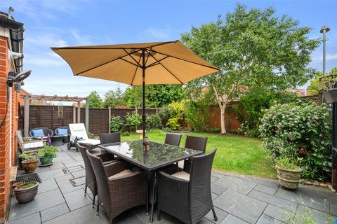 4 bedroom detached house for sale, Blackbird Place, Berkshire RG12
