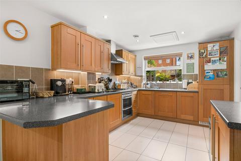 4 bedroom detached house for sale, Blackbird Place, Berkshire RG12