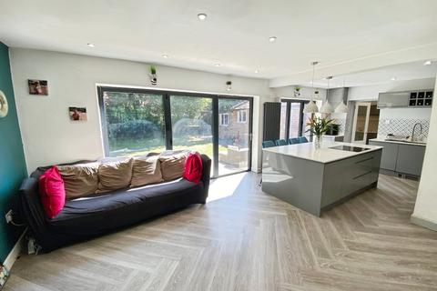 5 Shawdene Road, Manchester, M22 4BY