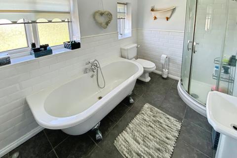 5 Shawdene Road, Manchester, M22 4BY