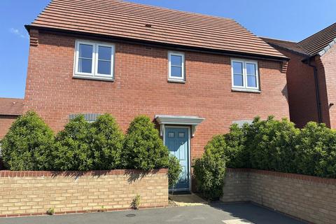 4 bedroom detached house to rent, Colney Way. Nottingham, NG8 3PY
