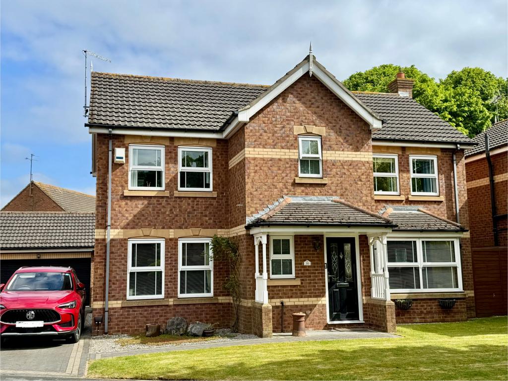 4 Bedroom Detached House - For Sale